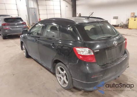 2010 Toyota Matrix z USA, uszkodzony, nr VIN 2T1KU4EE4AC369783